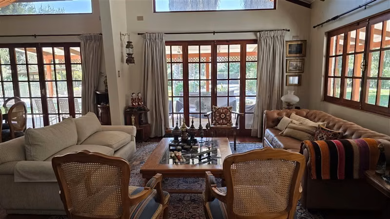 Parcela con dos casas en venta en Chicureo