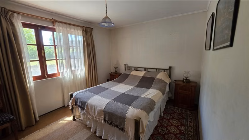 Parcela con dos casas en venta en Chicureo