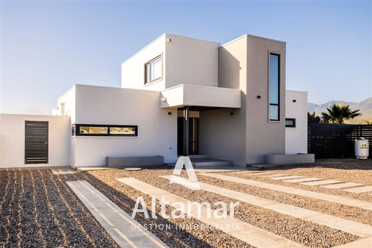 Casa en venta sector antes de Serena Golf La Serena