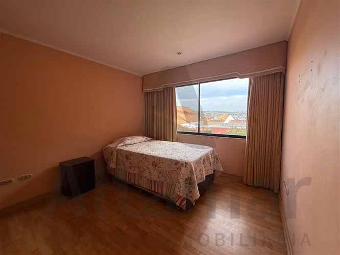 Casa en venta de 6 dorm. en Coquimbo