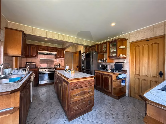Casa en venta de 6 dorm. en Coquimbo