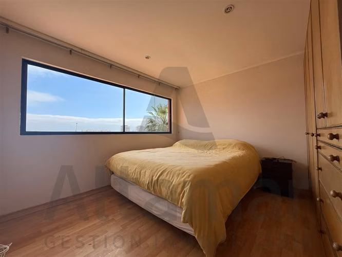 Casa en venta de 6 dorm. en Coquimbo