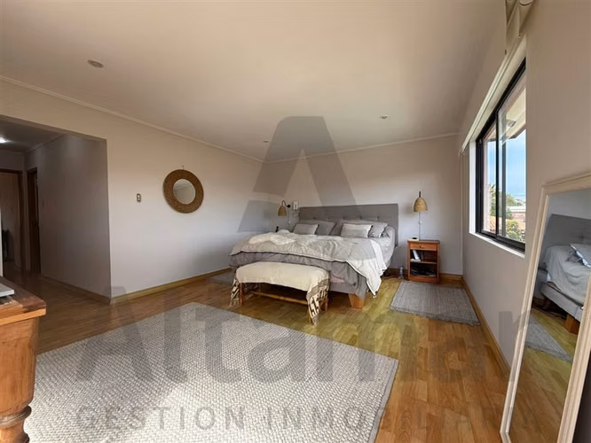 Casa en venta de 6 dorm. en Coquimbo