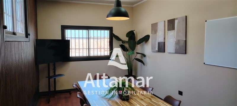 Oficina amoblada en arriendo, centro de La Serena