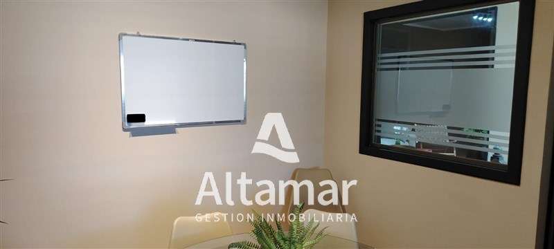 Oficina amoblada en arriendo, centro de La Serena