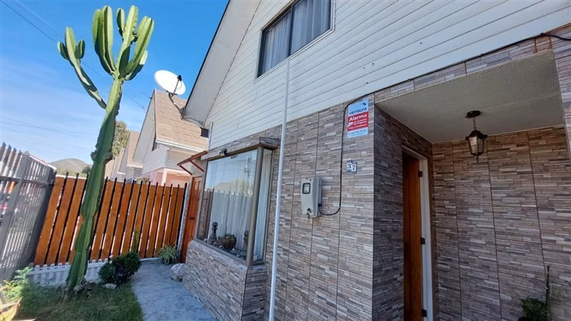 Casa en venta de 3 dorm. en Coquimbo