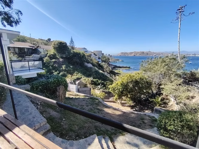 Casa en venta de 4 dorm. en Coquimbo