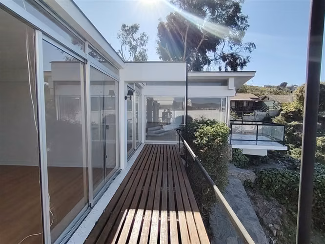 Casa en venta de 4 dorm. en Coquimbo