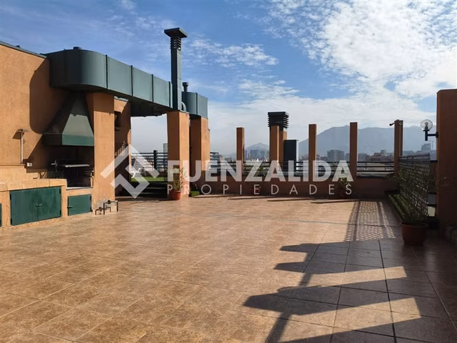 Departamento en venta de 2D-2B est y bod Metro Manquehue
