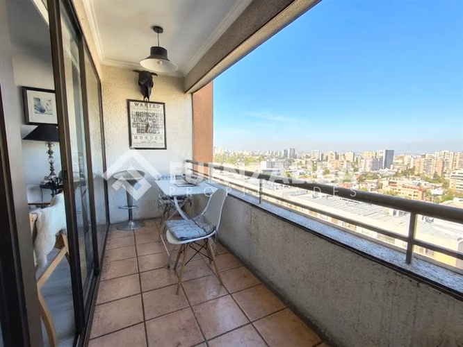 Departamento en venta de 2D-2B est y bod Metro Manquehue