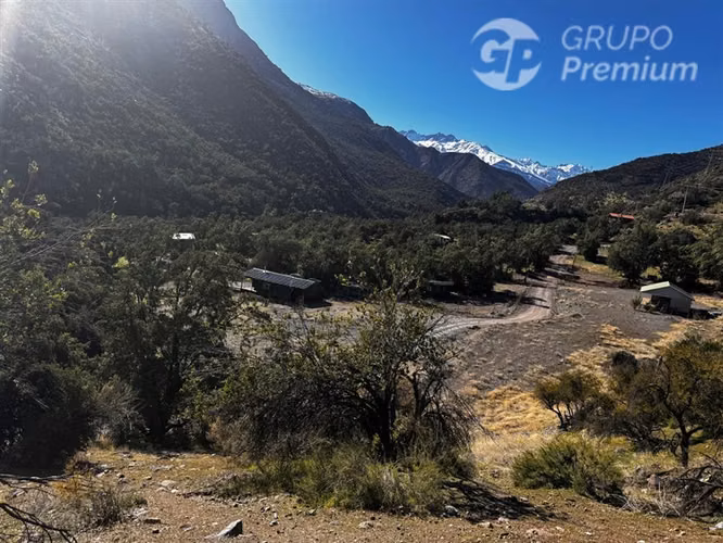 Cajón del Maipo Naturaleza y en Comunidad Ecológica.-