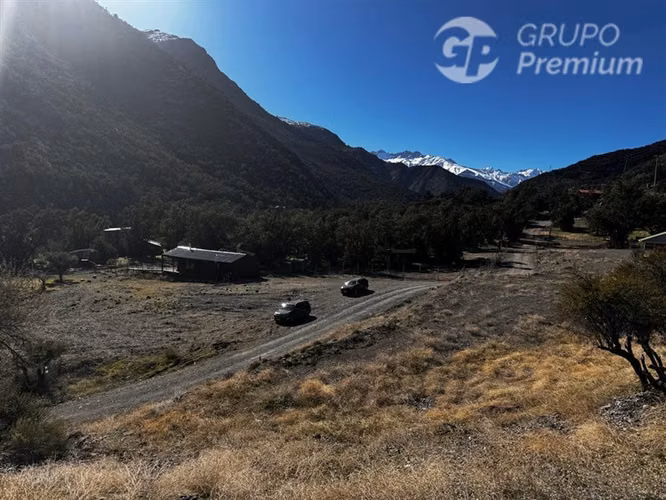 Cajón del Maipo Naturaleza y en Comunidad Ecológica.-