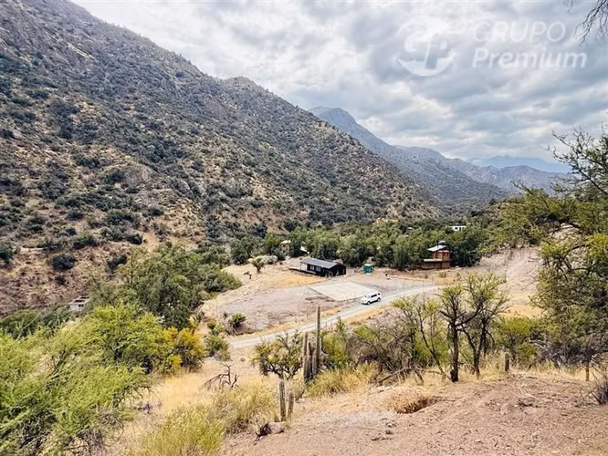 Cajón del Maipo Naturaleza y en Comunidad Ecológica.-