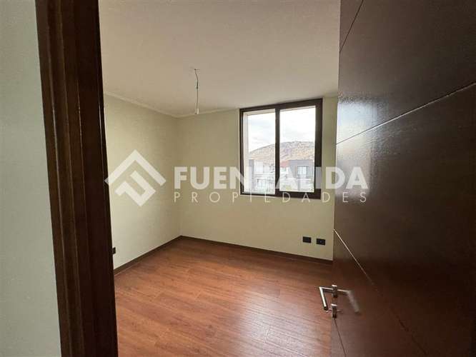 Casa en arriendo 4D/4B Chamisero Colina - Imagen 8
