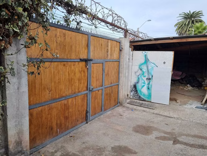 Venta casa Pacomio Gómez, Coquimbo. (159058)