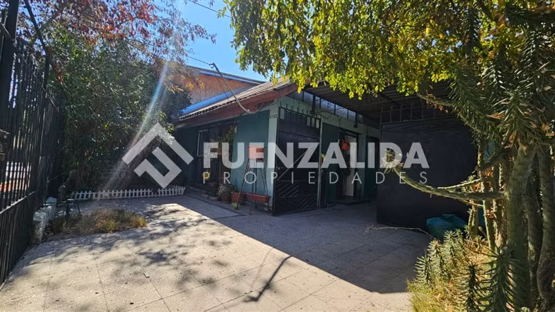 Casa en venta de 3 dorm. en La Florida