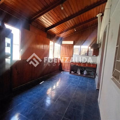 Casa en venta de 3 dorm. en La Florida
