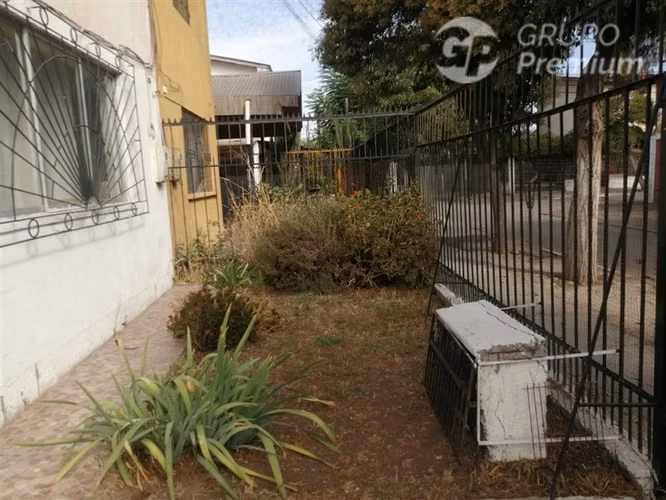 Casa en venta de 3 dorm. en San Bernardo
