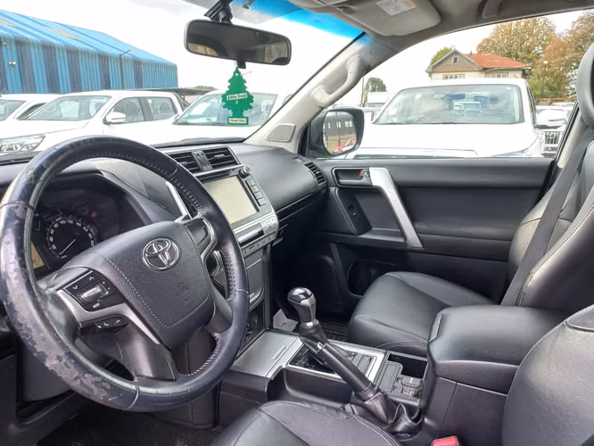 Toyota Land Crusier Prado