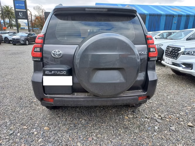 Toyota Land Crusier Prado