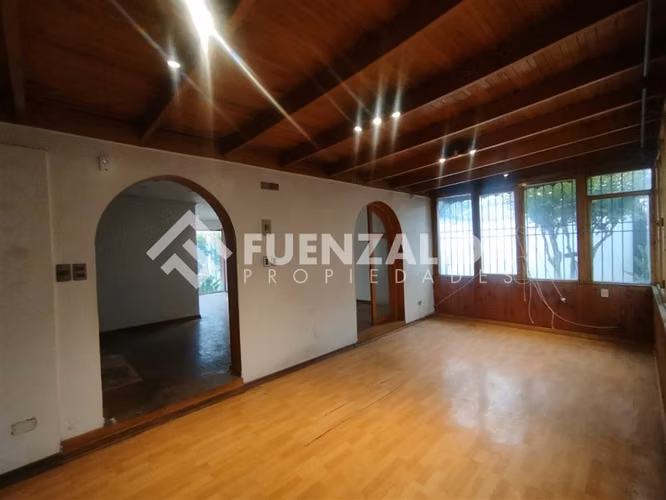 Casa vende, villa Santa Carolina, 3D-2B. Macul