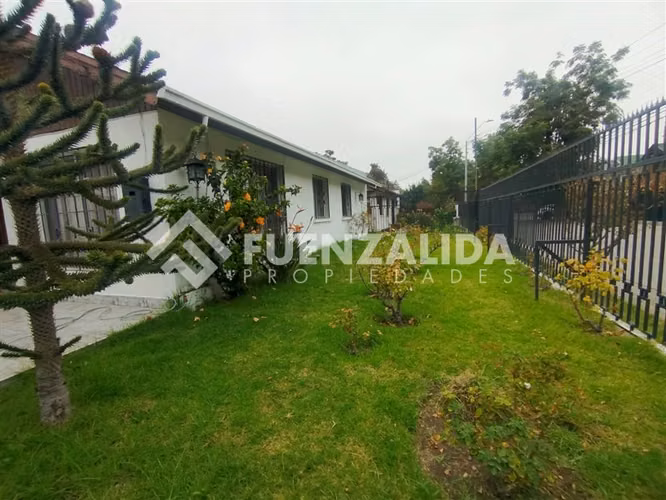 Casa vende, villa Santa Carolina, 3D-2B. Macul