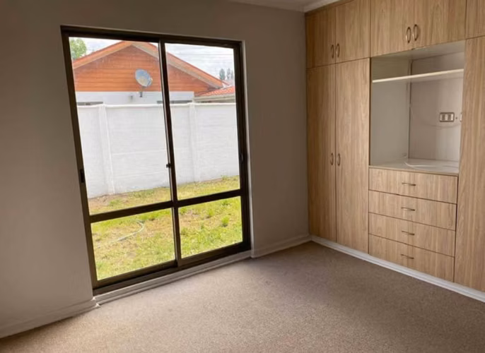 EN VENTA GRAN CASA EN CONDOMINIO - LONGAVÍ