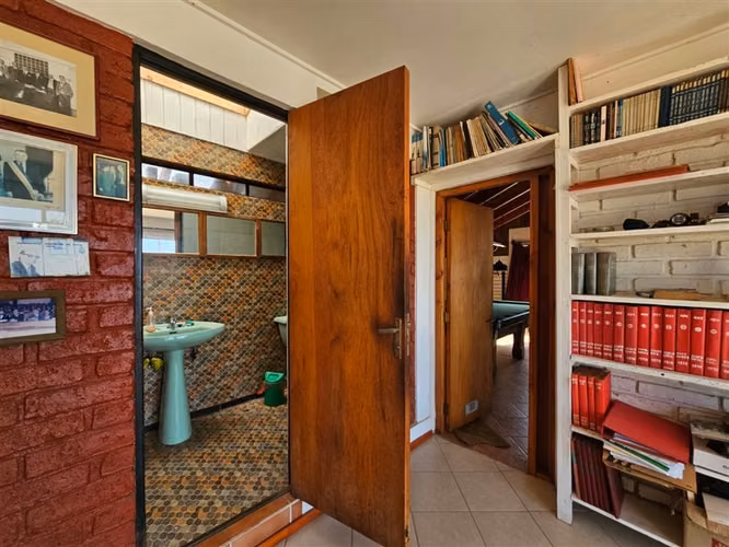 Casa con cabañas en venta de 6 dorm. en Guanaqueros Coquimbo