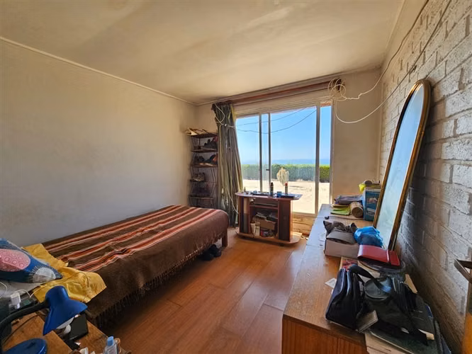 Casa con cabañas en venta de 6 dorm. en Guanaqueros Coquimbo