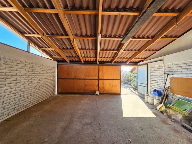 Casa con cabañas en venta de 6 dorm. en Guanaqueros Coquimbo
