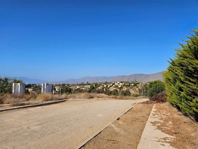 Casa con cabañas en venta de 6 dorm. en Guanaqueros Coquimbo