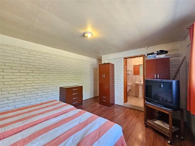 Casa con cabañas en venta de 6 dorm. en Guanaqueros Coquimbo