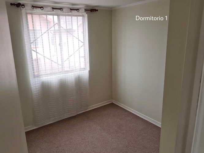 Oportunidad! Amplia casa aislada con patio (157439)