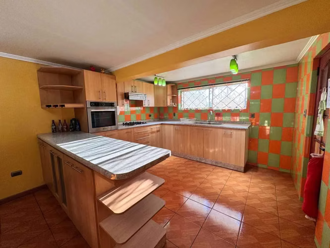 Casa en venta en sector El Sendero, Quillota (159110)