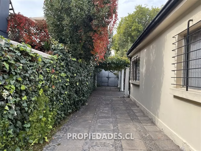 Casa en venta de 4 dorm. en La Reina - Imagen 2