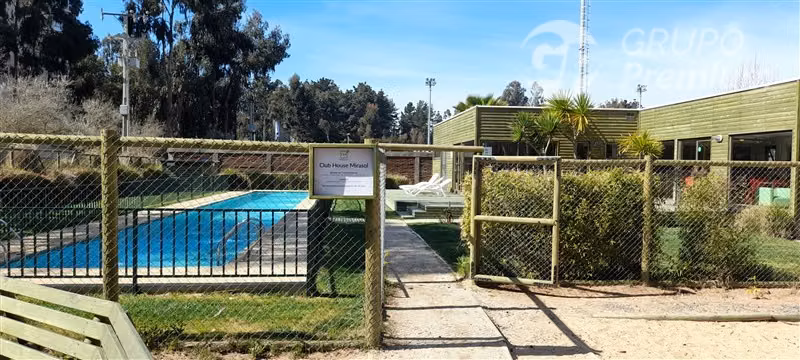 Departamento en venta de 3 dorm., 2 baños en Algarrobo