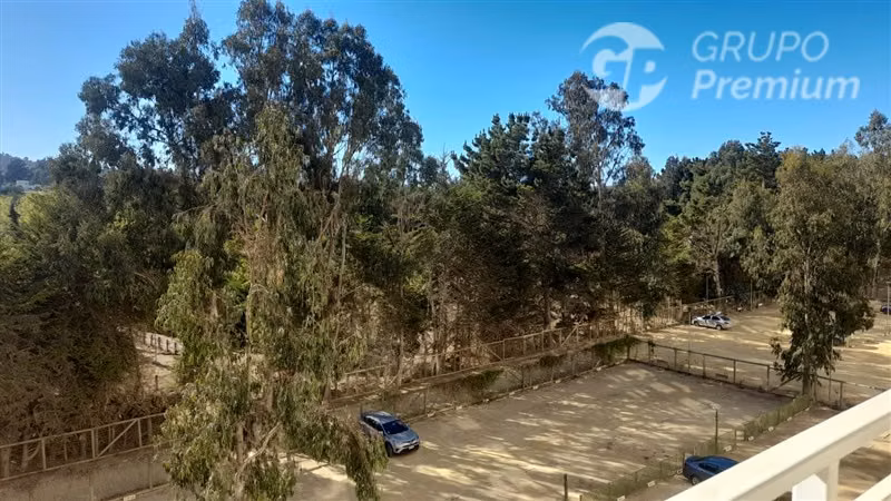 Departamento en venta de 3 dorm., 2 baños en Algarrobo
