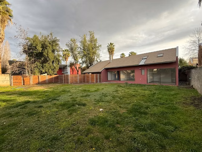 CASA Casa en arriendo Machalí, Condominio Santa Sofia, Rancagua.