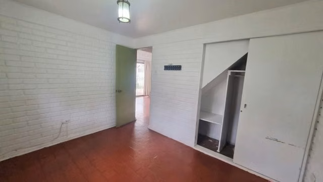 Oficina en arriendo en La Florida / Walker Martinez