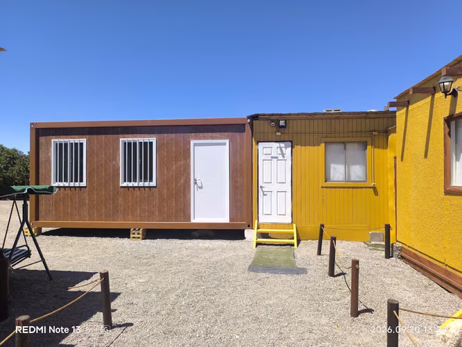 ARRIENDO HOSPEDAJE CON AMPLIO TERRENO (Gastos incluidos)