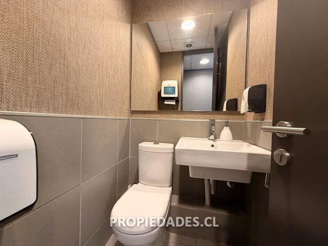 Oficina en arriendo en Las Condes - Imagen 9