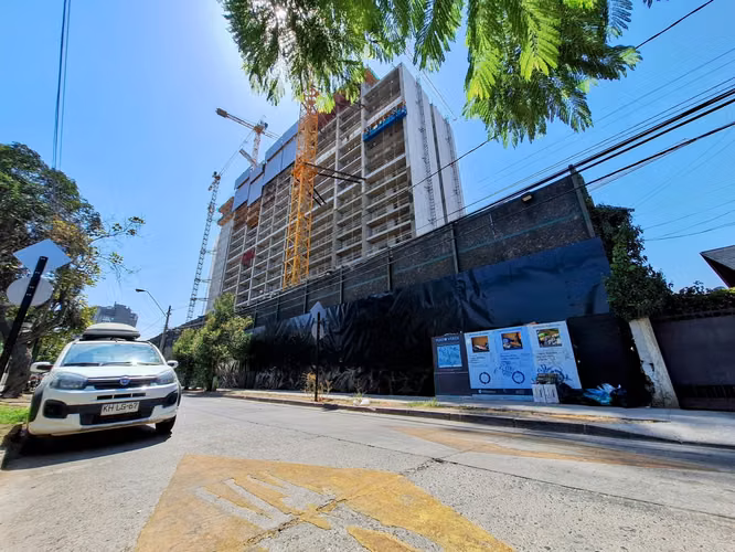 OPORTUNIDAD!! Cesión de Promesa Departamento de 1D1B en Edificio Plaza Egaña, Ñuñoa - Imagen 28