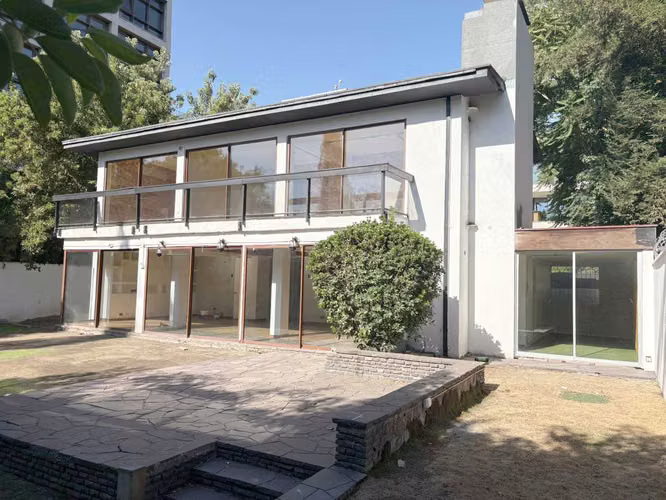 Oficina 300m² en Arriendo - Nueva Costanera (159441)