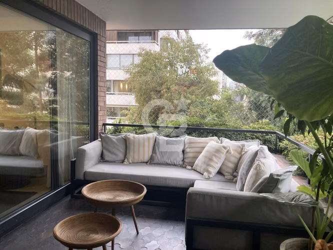 Departamento  recién remodelado en sector Las Nieves.