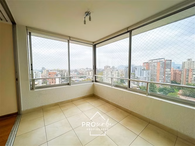 Departamento en venta de 3 dorm. y 3 baños en Las Condes
