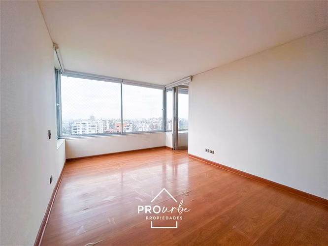 Departamento en venta de 3 dorm. y 3 baños en Las Condes