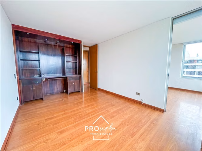 Departamento en venta de 3 dorm. y 3 baños en Las Condes