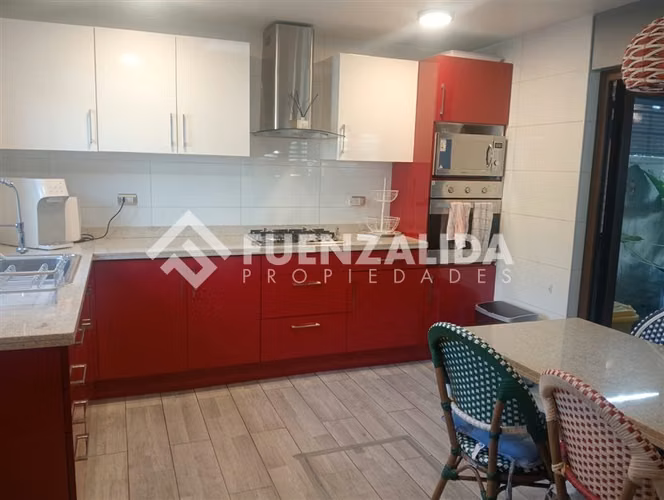 Venta de casa en Conchalí, 3 dormitorios, 2 baños