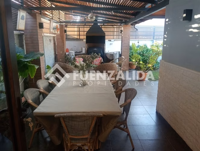 Venta de casa en Conchalí, 3 dormitorios, 2 baños