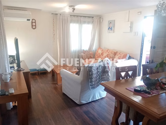 Venta de casa en Conchalí, 3 dormitorios, 2 baños